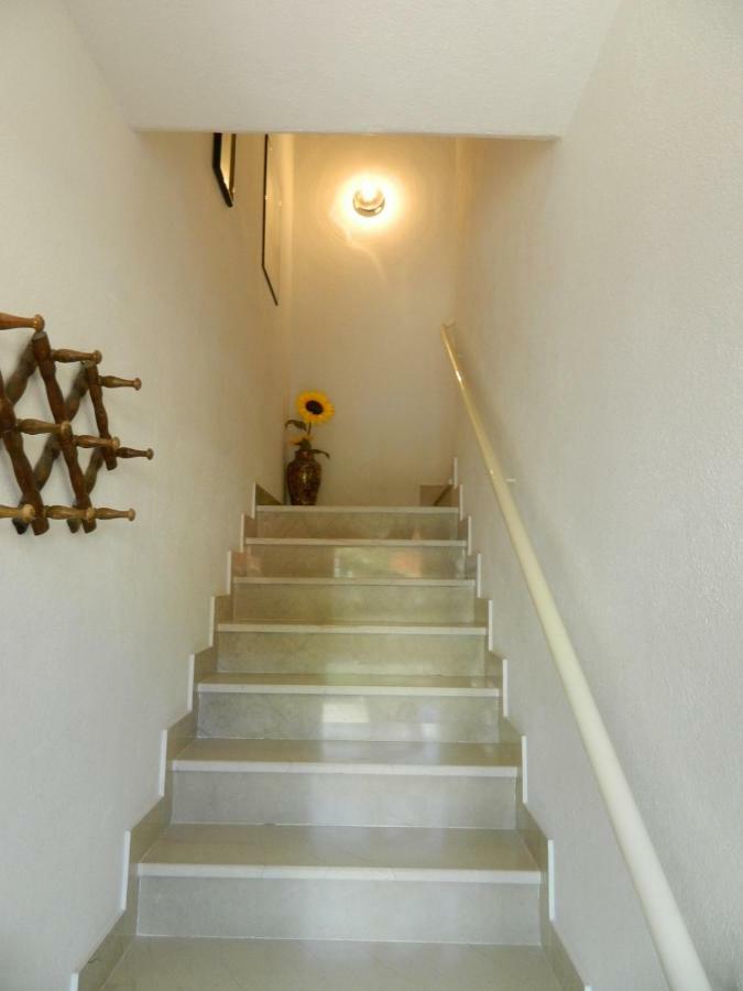 Ema Apartment Brela Bagian luar foto